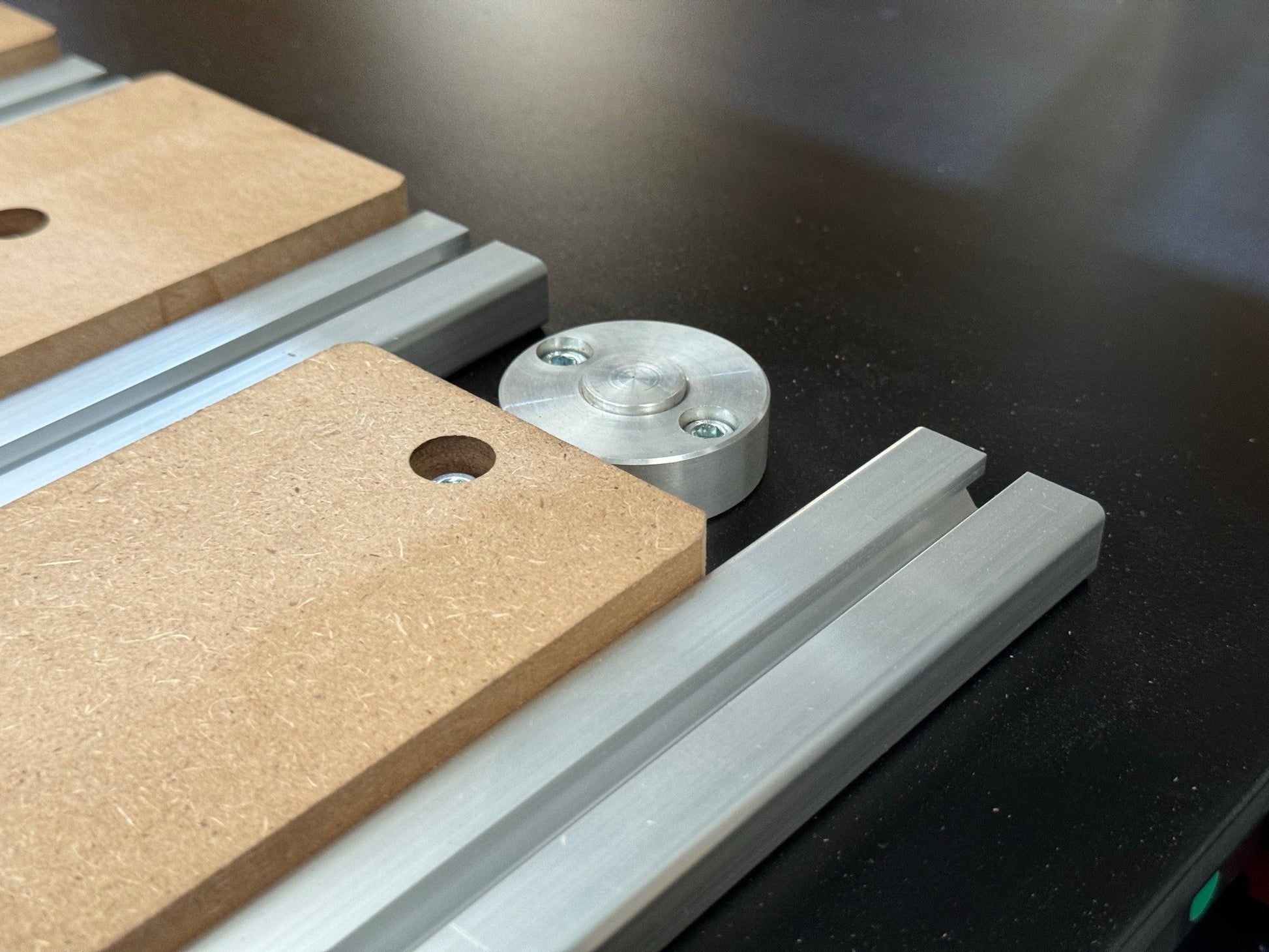 iTECH CRT Desktop CNC Router + Cabinet Stand
