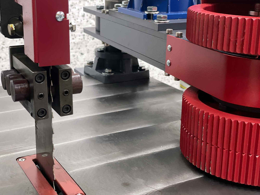 iTECH R700 Power Band Resaw with Feed - 15hp